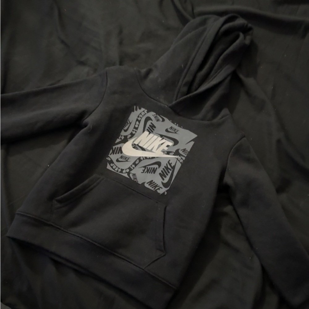 Sweaters - Picture 2 of 2